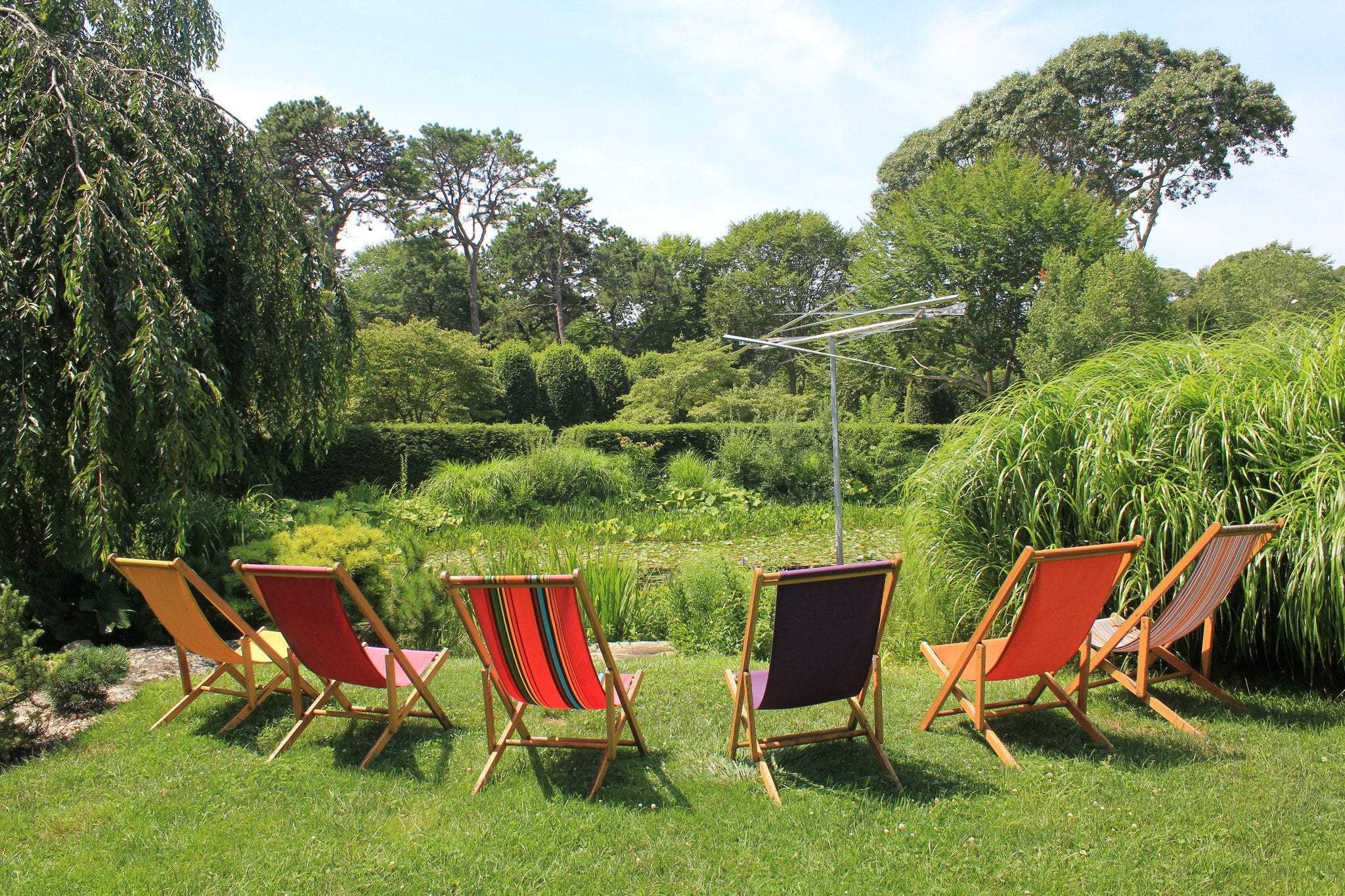 Sunbrella Chairs:  The Stalwarts of LongHouse Reserve