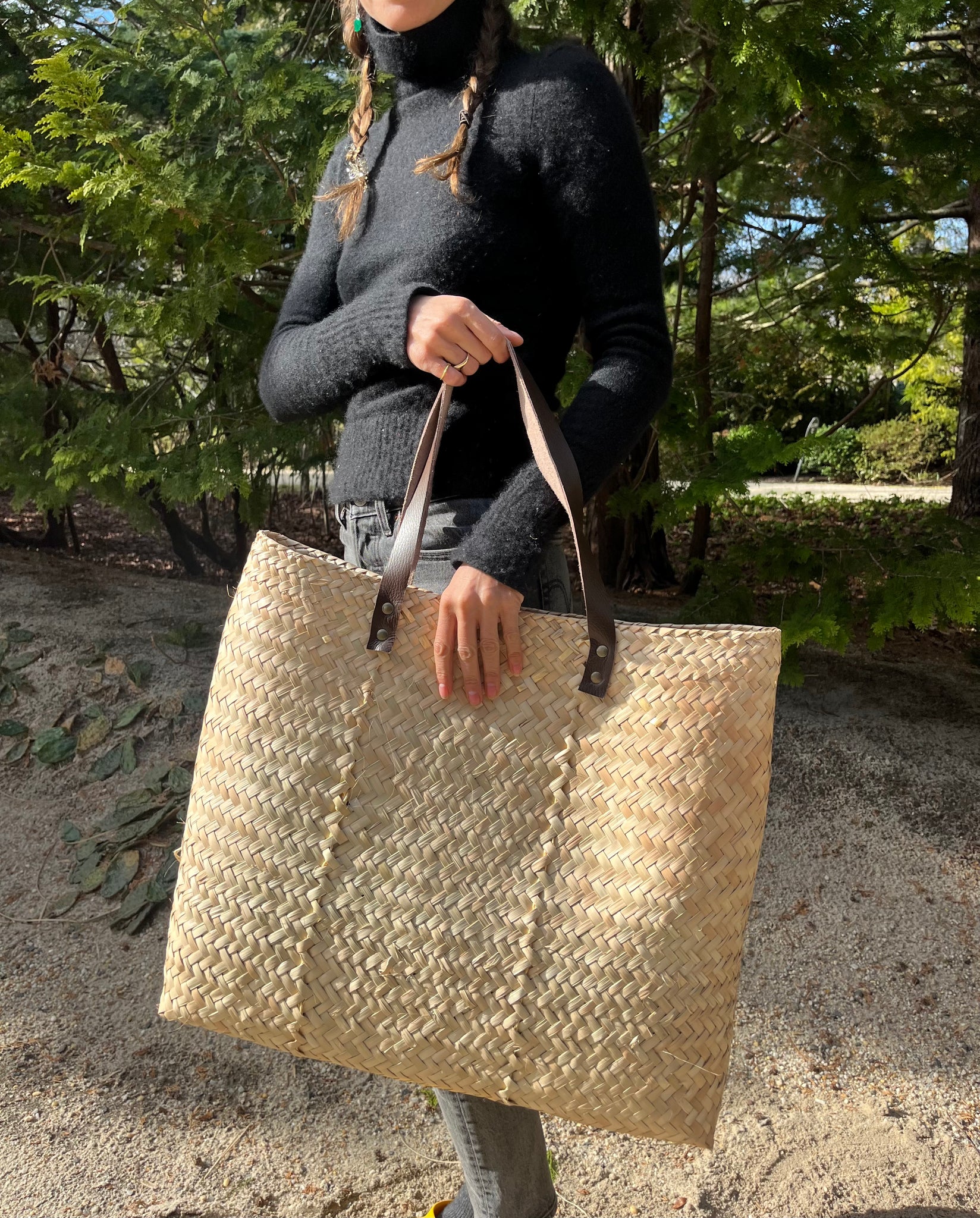 Woven raffia best sale bag